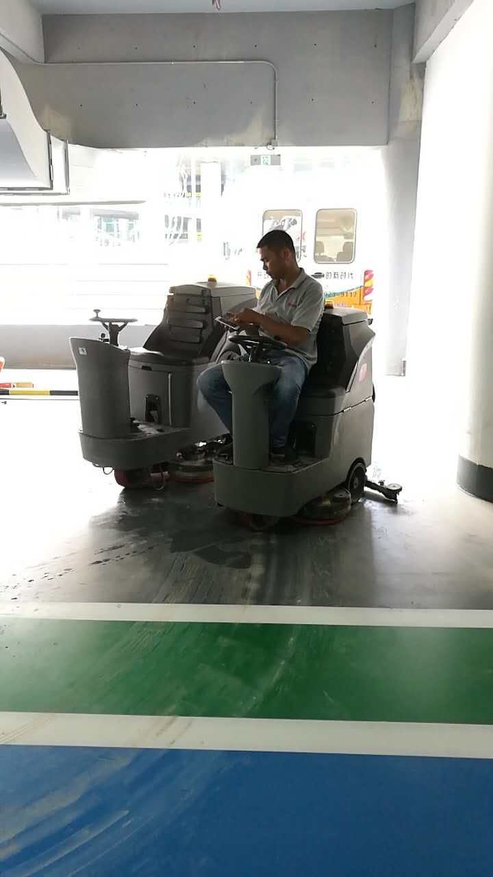 合肥高美洗地機_食品生產行業專用洗地機